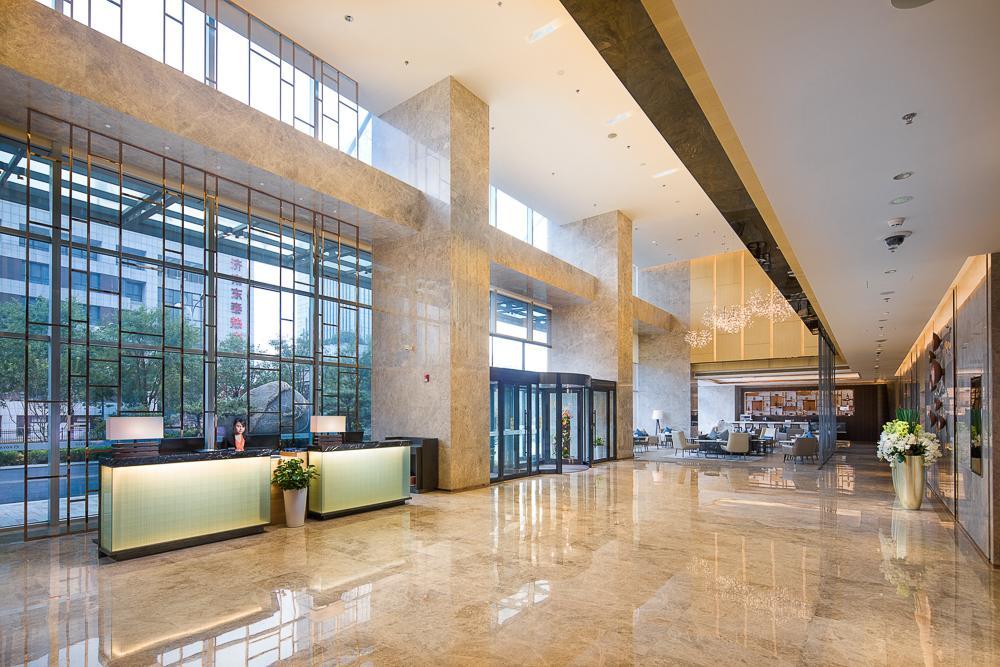 Jinan Inzone Royal Plaza Hotels Екстериор снимка